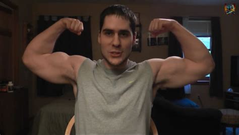 popularmmos shirtless